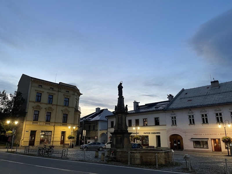 Chtěla bych jednou být paní kněžnou Chtěla bych jednou být paní kněžnou