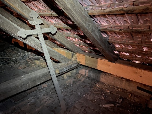 Nezvěte nás „s křížkem po funuse“ Nezvěte nás „s křížkem po funuse“