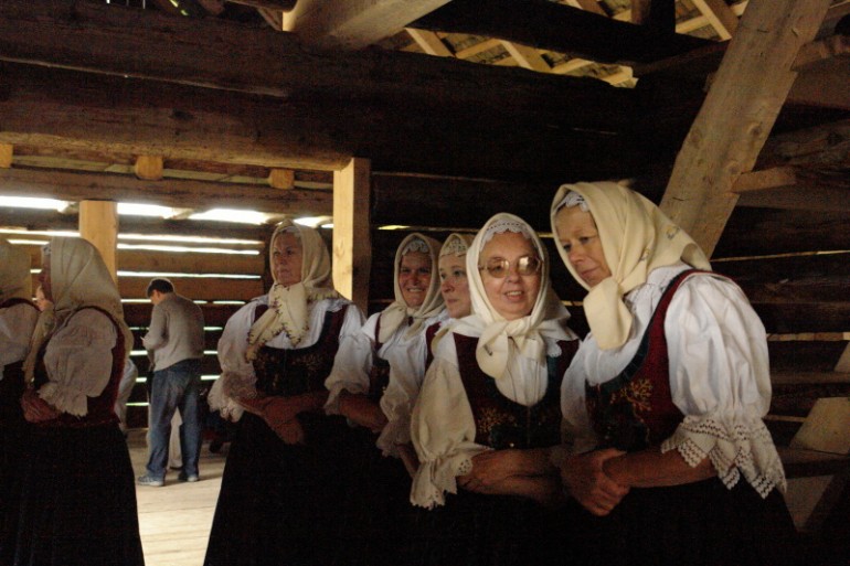 K tradicím neodmyslitelně patří folklór a nadšení lidé k tomu