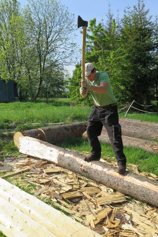 Vrubování při tzv. nízké práci. Foto: F. Ungr